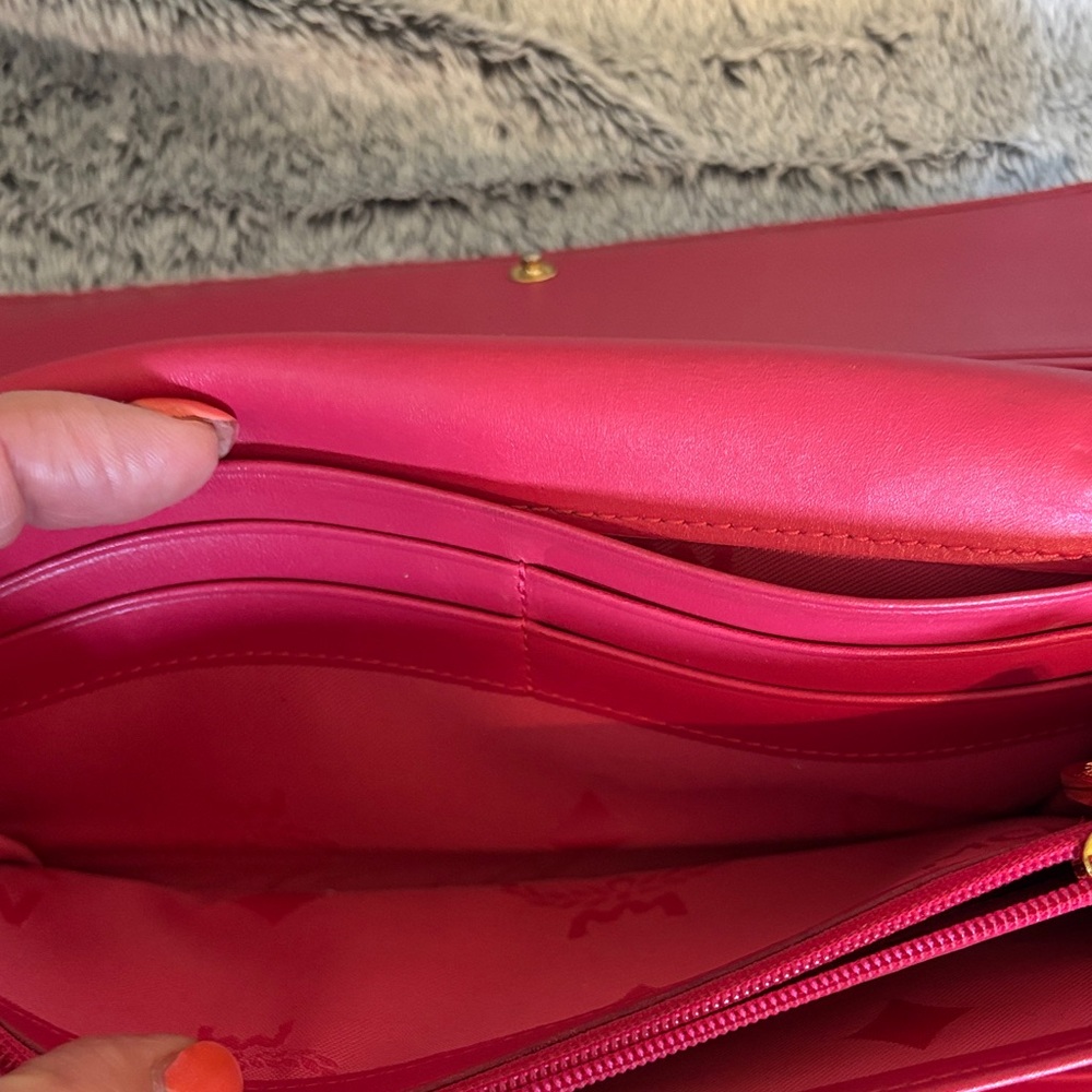 Authentic Vintage MCM Fuchsia Continental Wallet with Gold Accents and COA - Picture 10 of 16